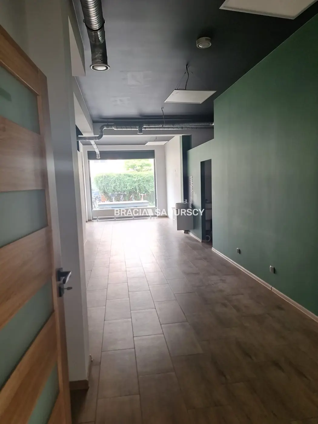 Lokal przy ul. Dąbskiej,nowoczesny,do wejścia