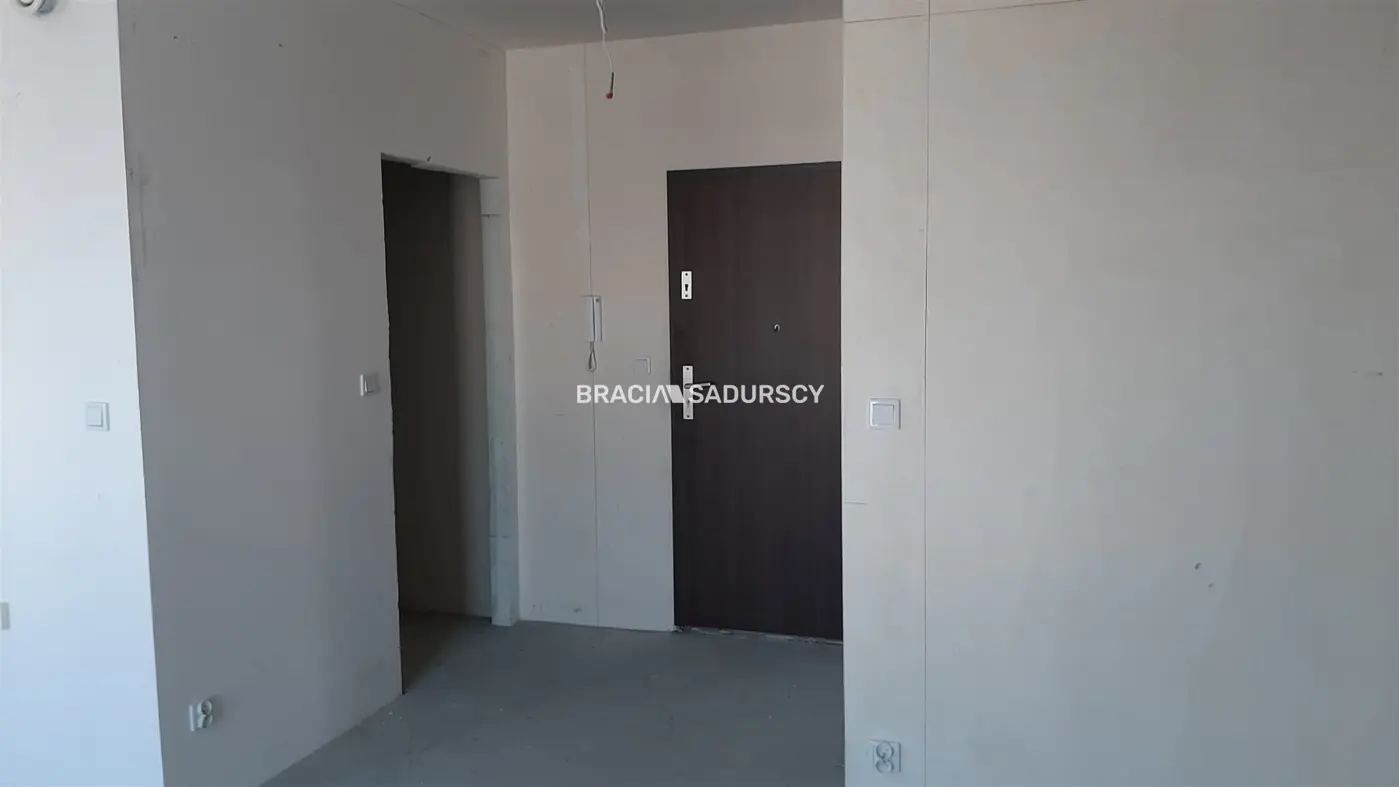 Dwupoziomowe mieszkanie, Wieliczka os. Klasno