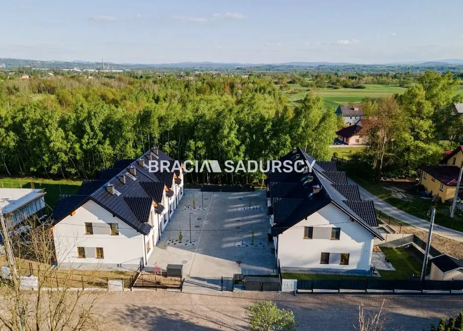 Narożny Segment w Rączneji– 90 m² 20 m² Strychu