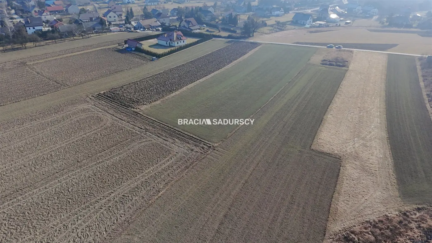 Na sprzedaż działka budowlana 77arów