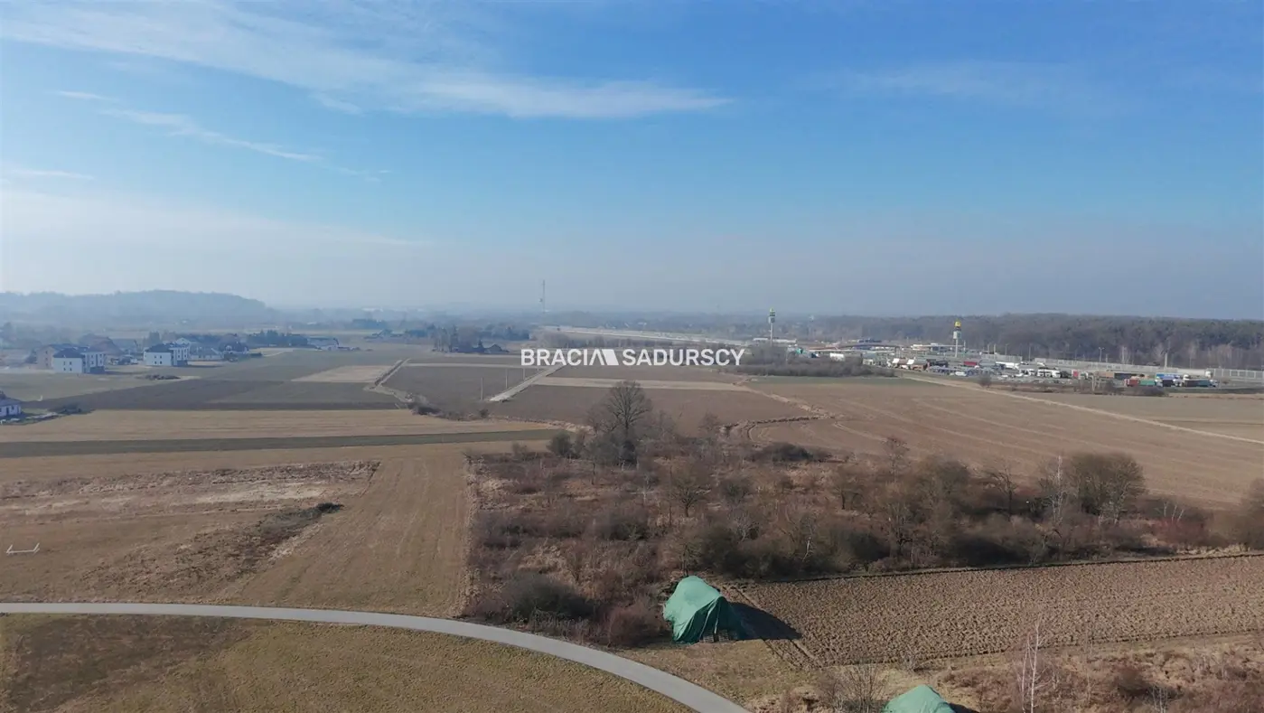 Na sprzedaż działka budowlana 77arów