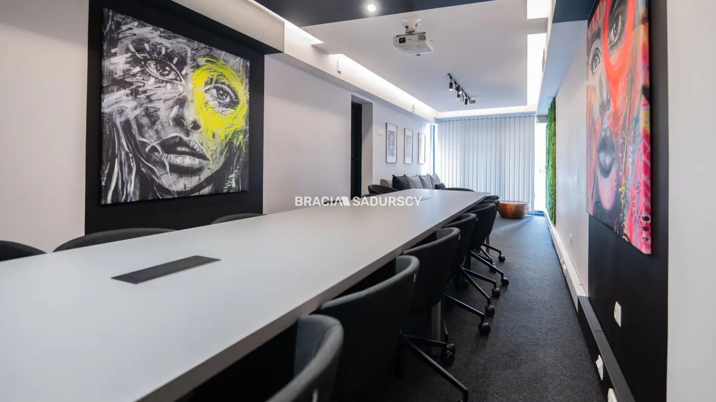 Budynek biurowy, 400m2