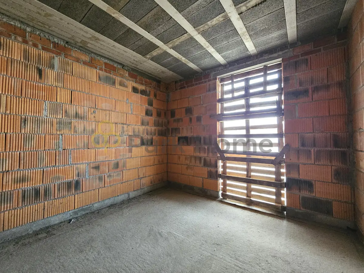 Dom, 5 pokoi 297 m² na sprzedaż - Śrem