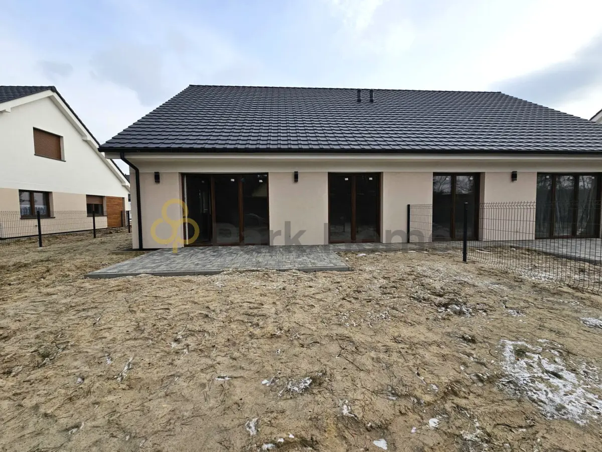 Dom, 4 pokoje 86 m² na sprzedaż - Zbrudzewo