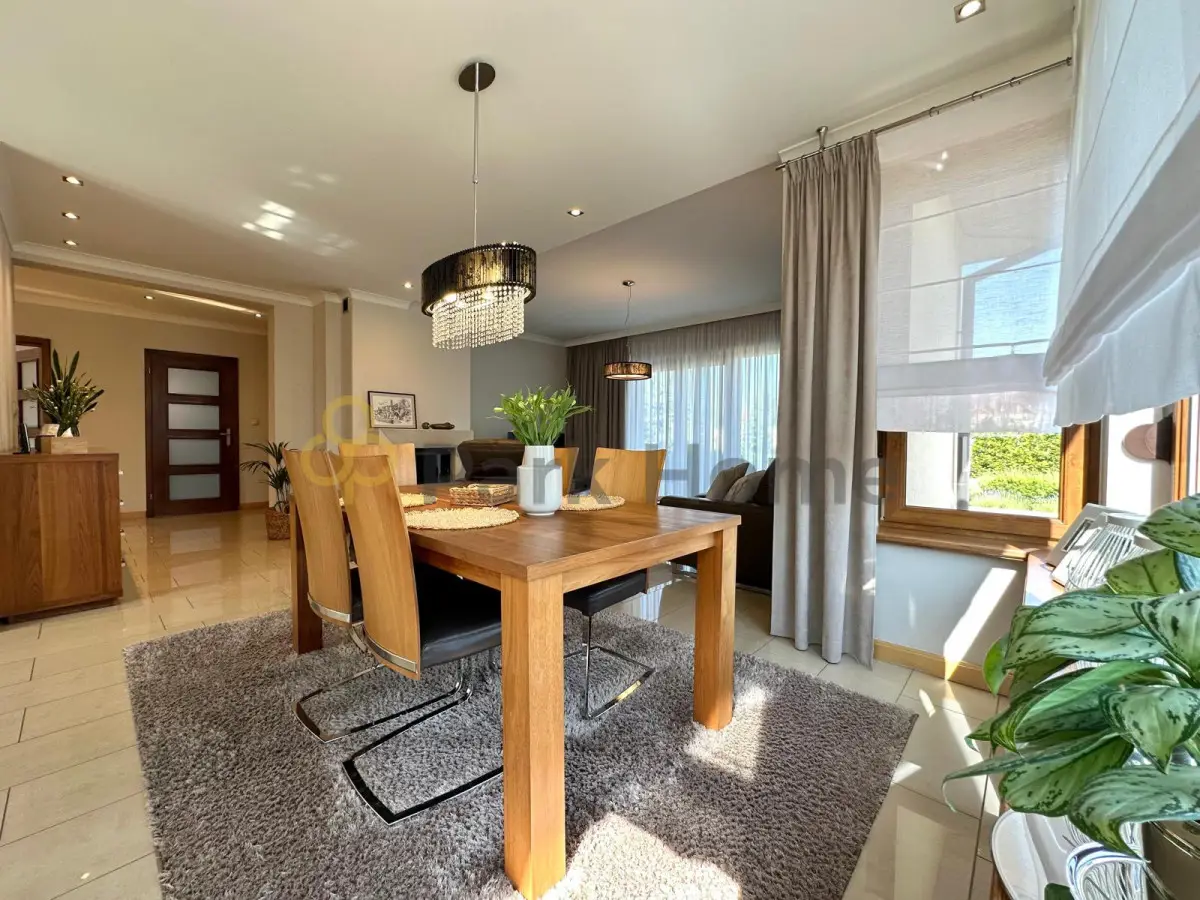 Dom, 5 pokoi 177 m² na sprzedaż - Wschowa