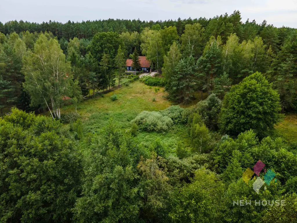 Urocza działka, jezioro, las, pozwolenie na budowę