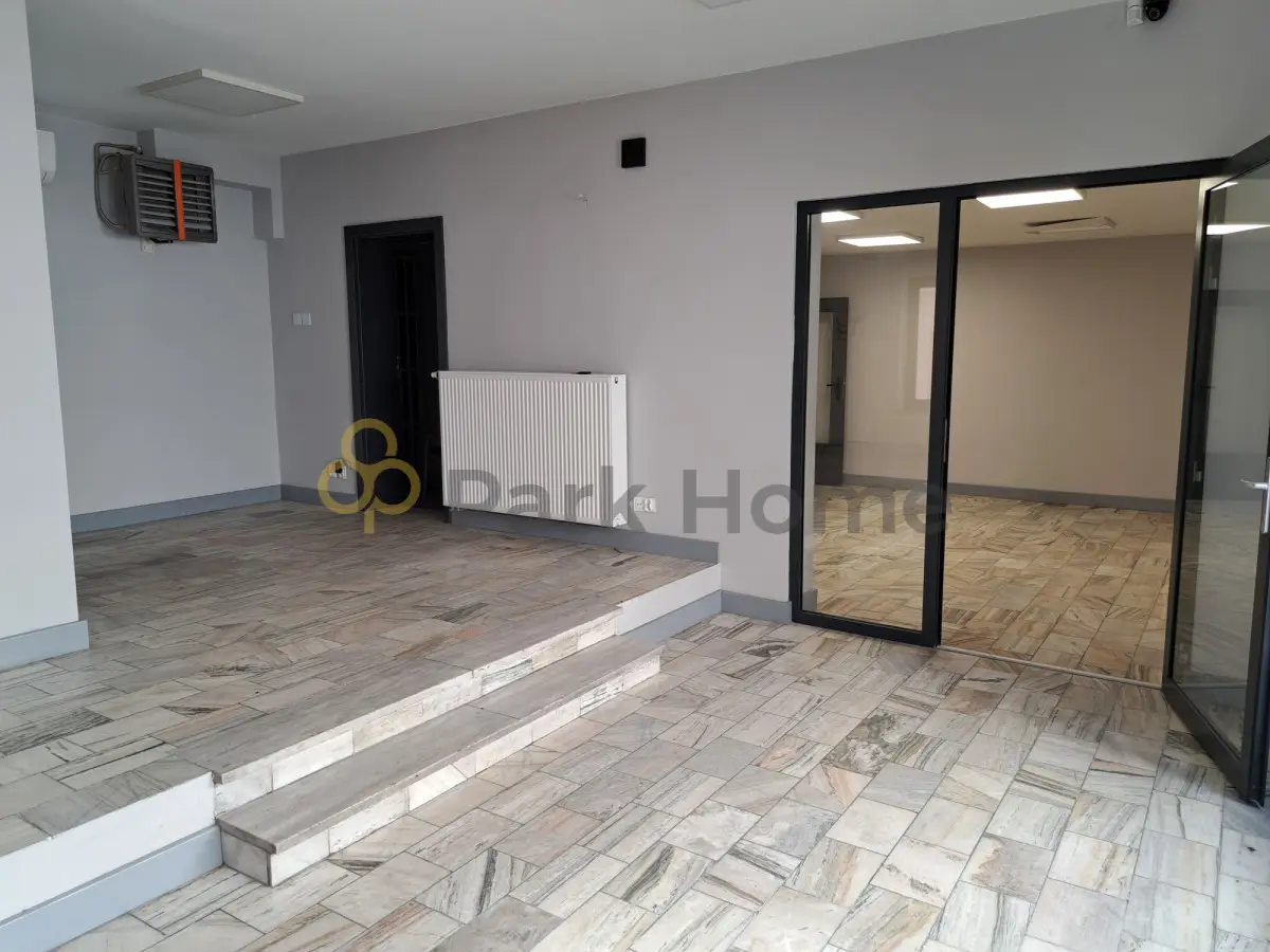 Lokal użytkowy 109 m² na sprzedaż, Leszno