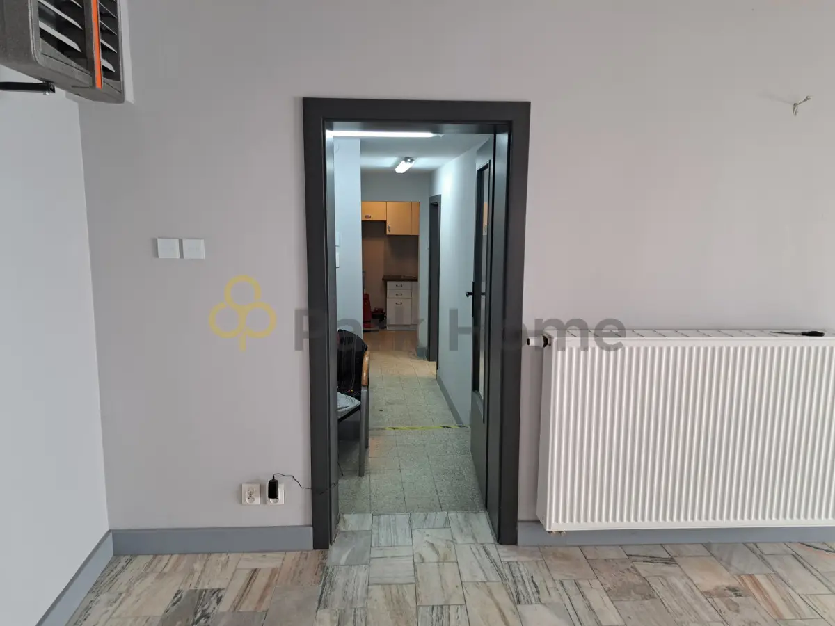 Lokal użytkowy 109 m² na sprzedaż, Leszno