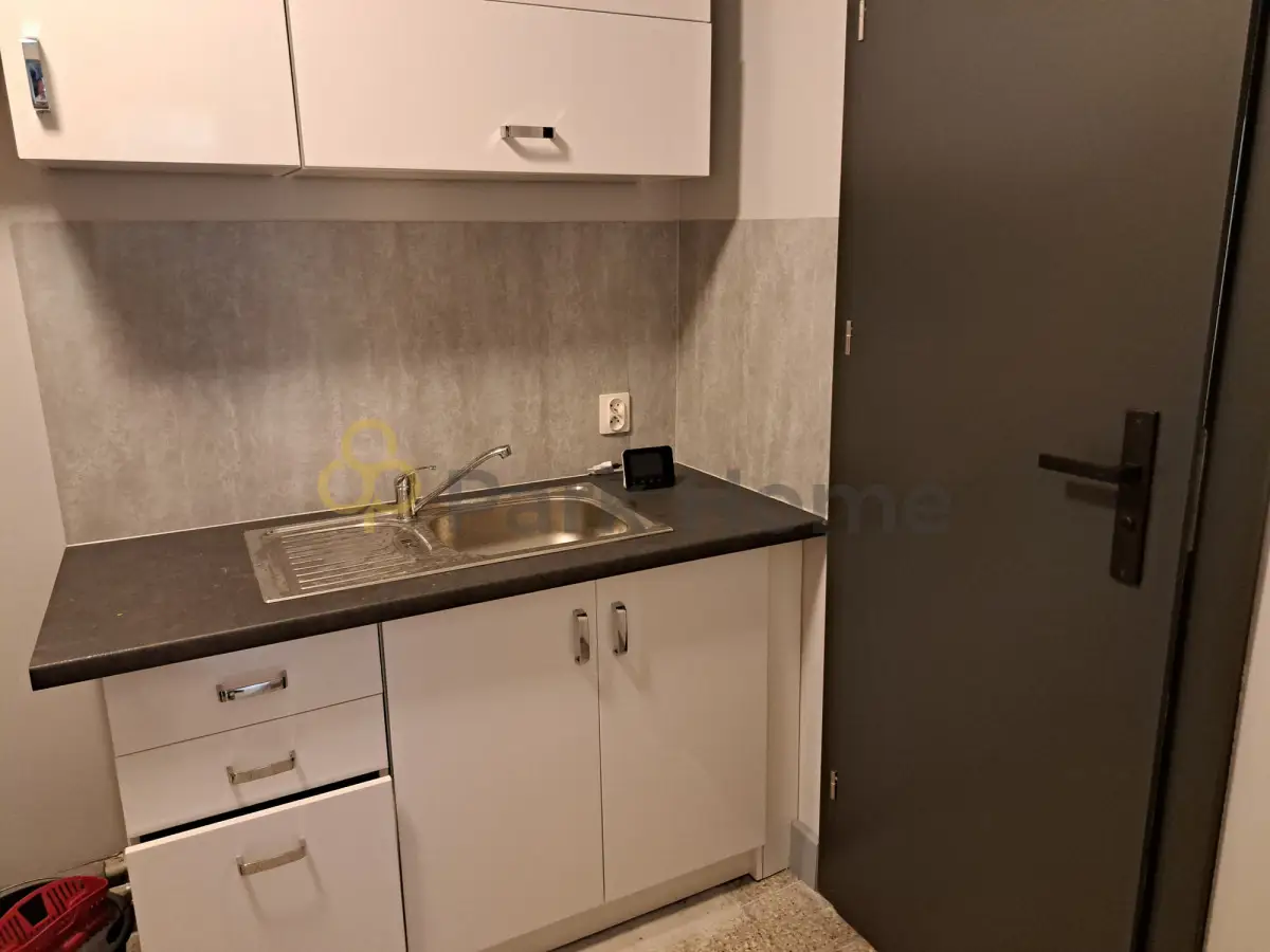 Lokal użytkowy 109 m² na sprzedaż, Leszno