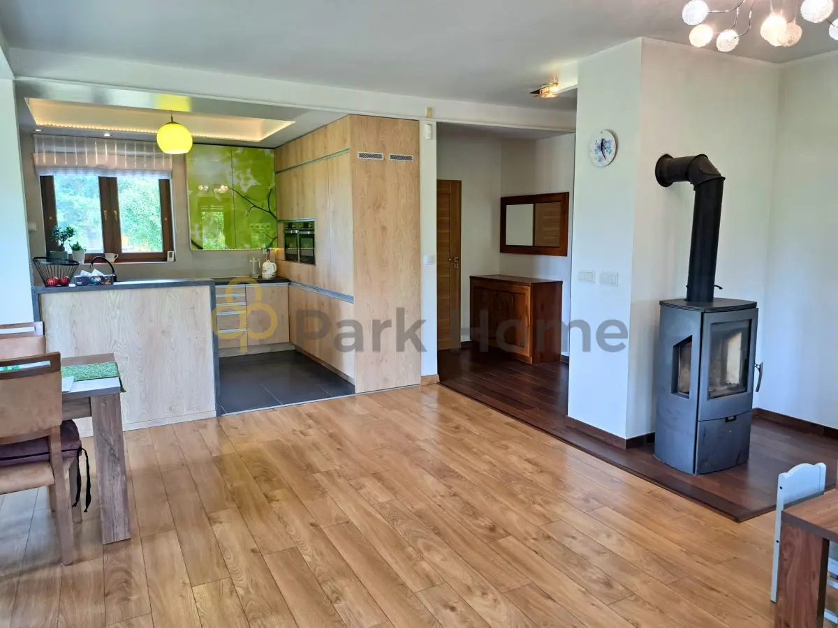 Dom, 5 pokoi 212 m² na sprzedaż - Mościszki