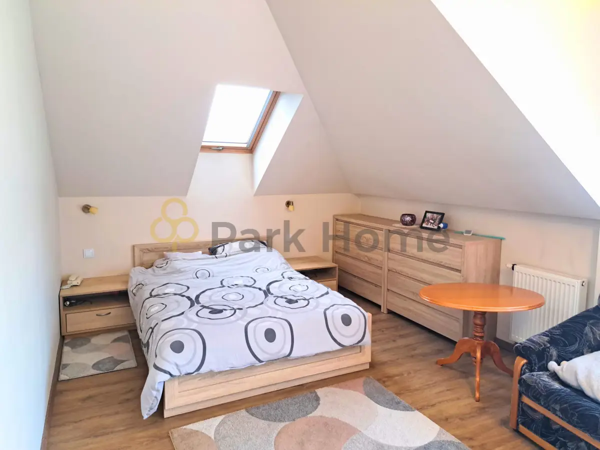 Dom, 5 pokoi 212 m² na sprzedaż - Mościszki
