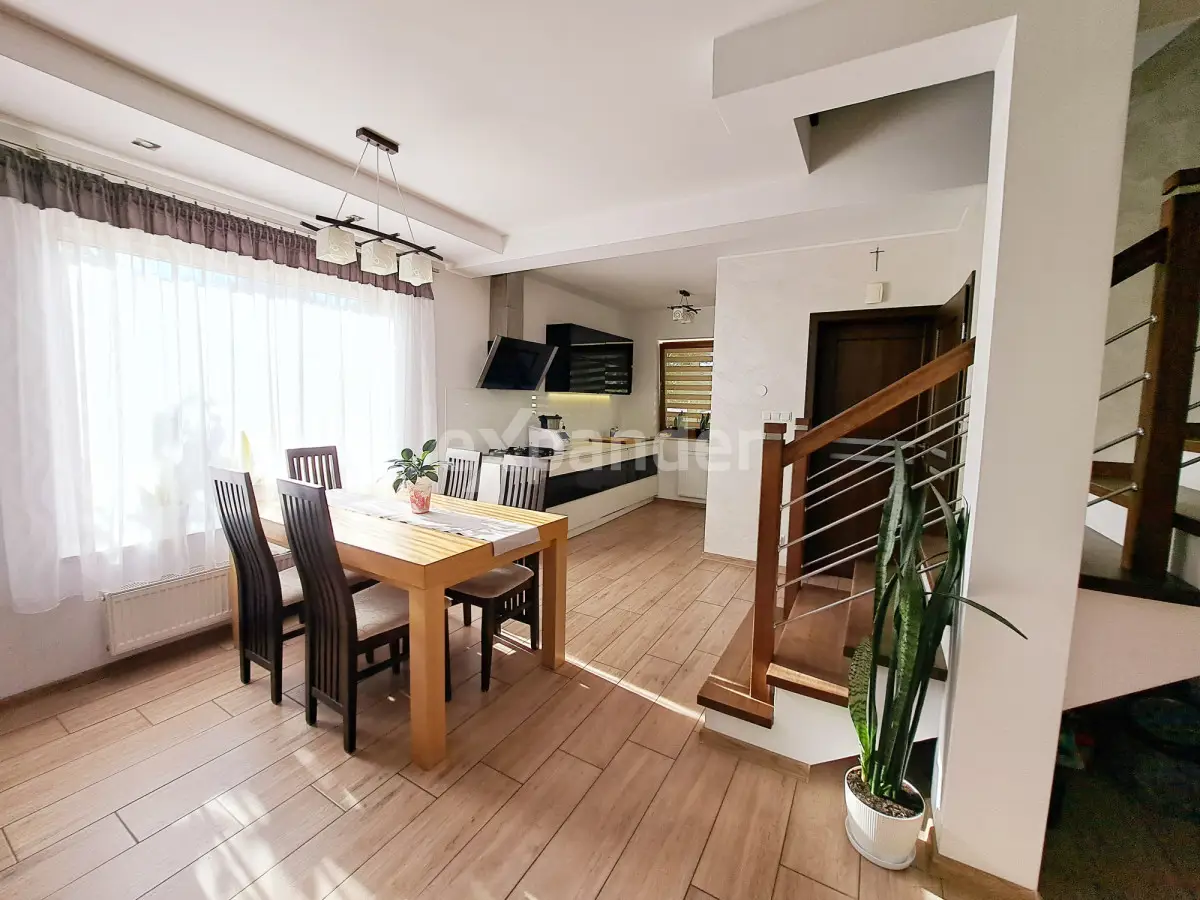 Piękna szeregówka, działka 3,65ar, segm. skrajny