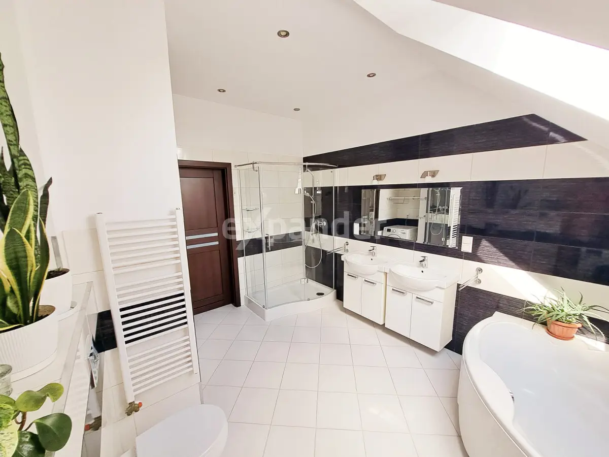 Piękna szeregówka, działka 3,65ar, segm. skrajny