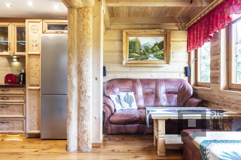 Trzypokojowy apartament nieopodal szlaków TPN