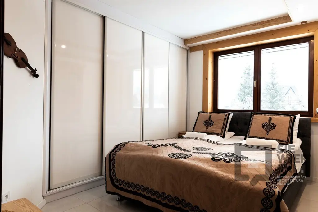 Apartament 2-pok., z kominkiem i balkonem