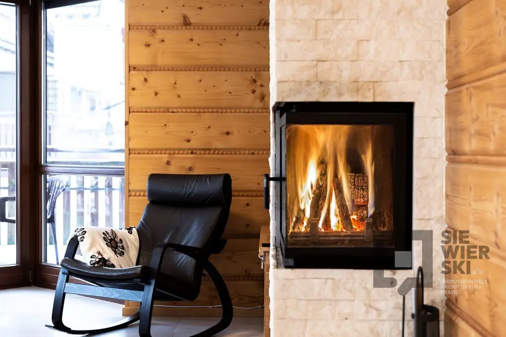 Apartament 2-pok., z kominkiem i balkonem