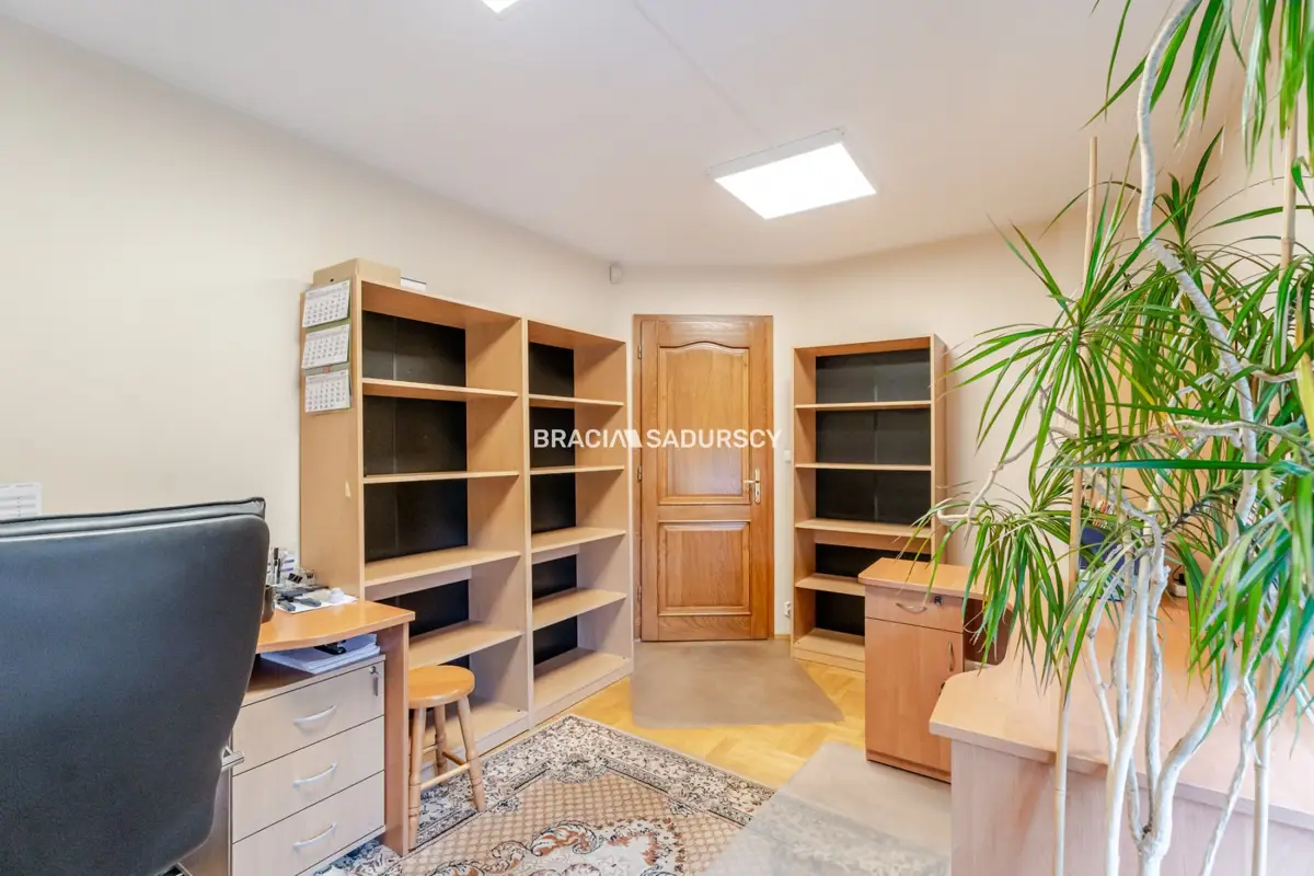 3 pok Modrzejewskiej, Krowodrza