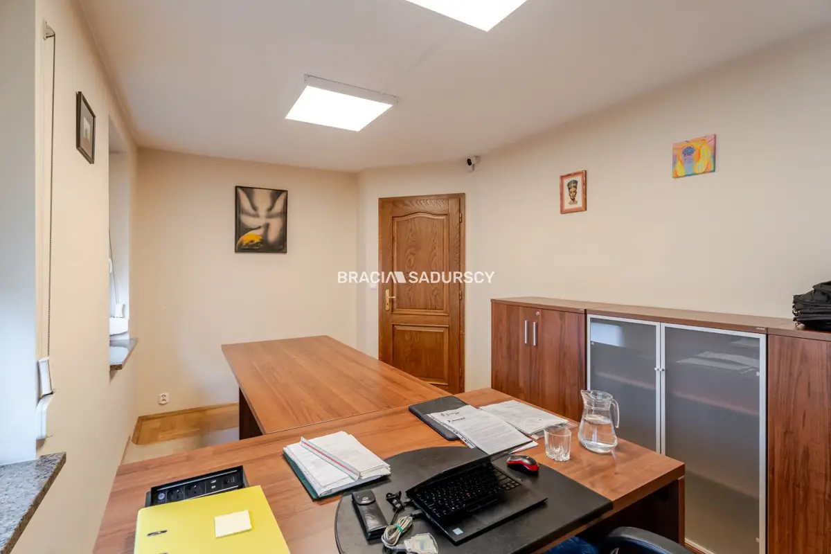 3 pok Modrzejewskiej, Krowodrza