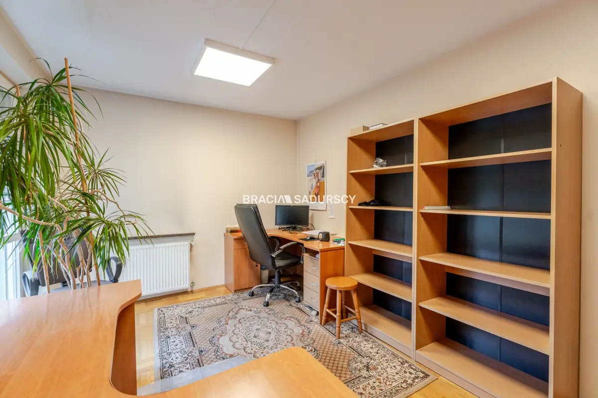 3 pok Modrzejewskiej, Krowodrza