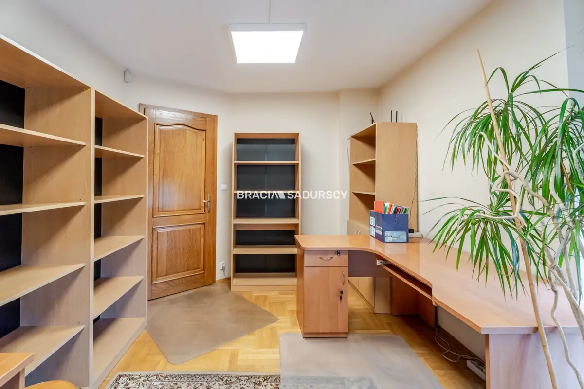 3 pok Modrzejewskiej, Krowodrza