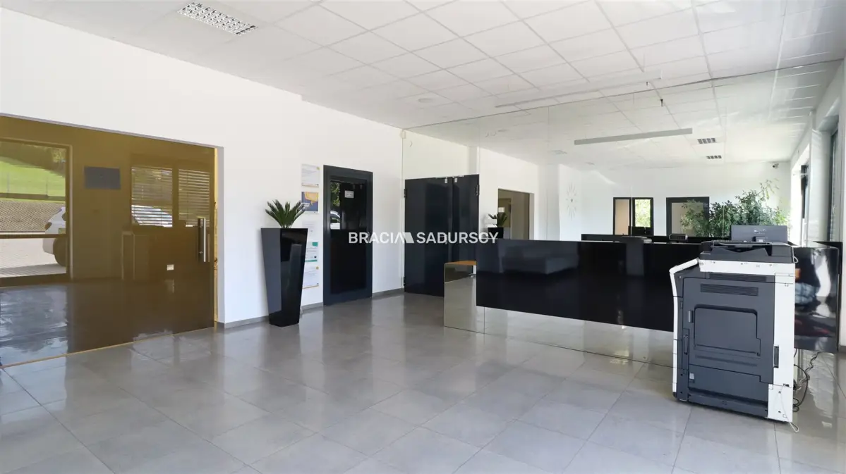 Budynek produkcyjno-usługowo-biurowy