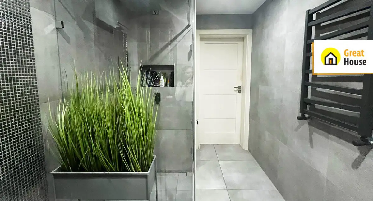 Nowoczesny dom z jaccuzzi 138m2