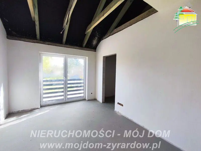 Dom w stanie deweloperskim blisko centrum Mszczonowa.