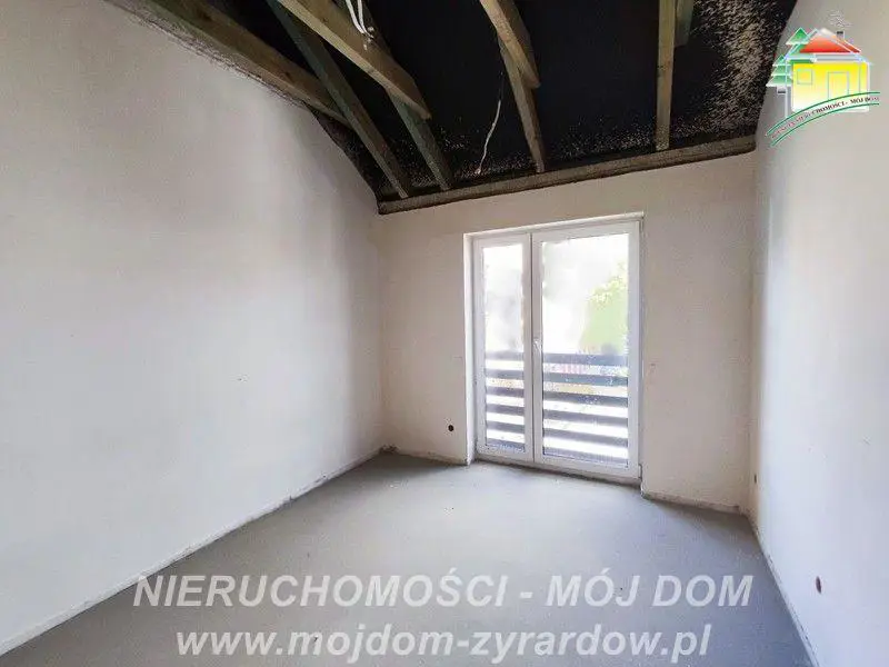 Dom w stanie deweloperskim blisko centrum Mszczonowa.