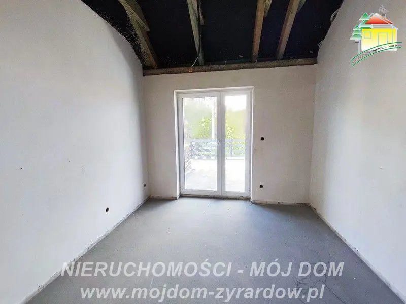 Dom w stanie deweloperskim blisko centrum Mszczonowa.