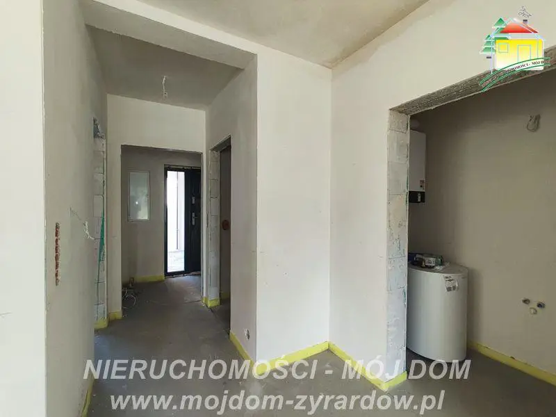 Dom w stanie deweloperskim blisko centrum Mszczonowa.