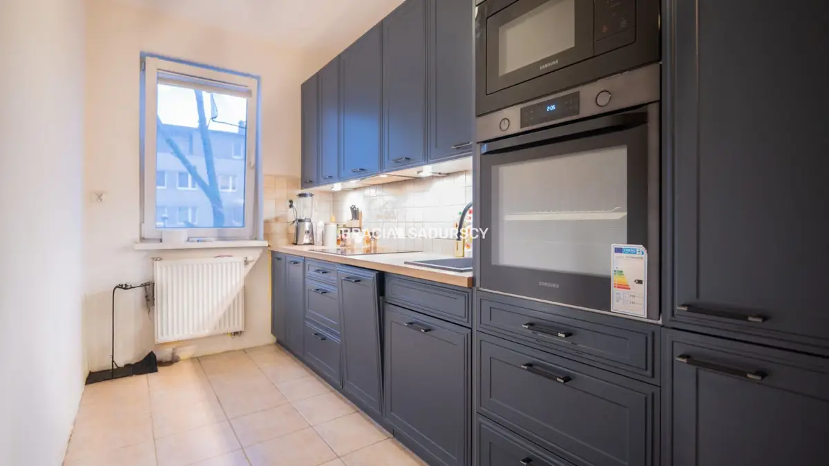 Narożne 3-pokojowe mieszkanie z balkonem