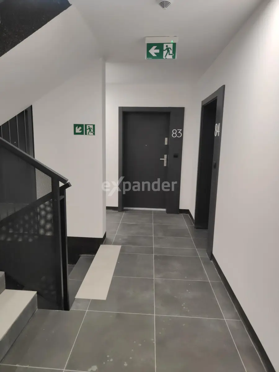 42m2/ 2 pokoje taras ogród.