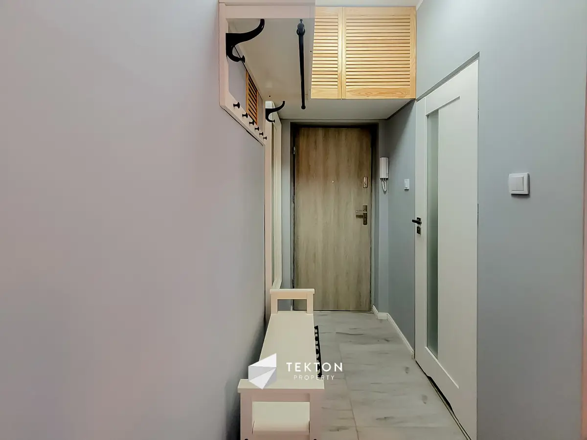 Cicha kawalerka po remoncie z dużą piwnicą