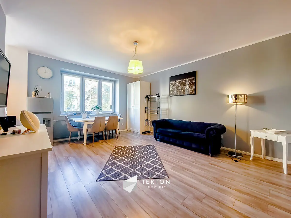 Cicha kawalerka po remoncie z dużą piwnicą