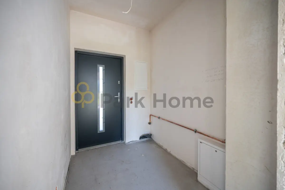 Nowy dom z własnym ogrodem - blisko natury