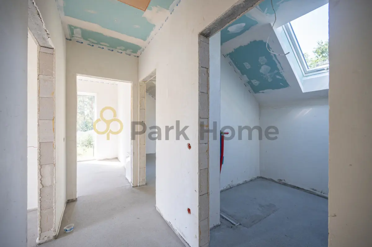 Nowy dom z własnym ogrodem - blisko natury