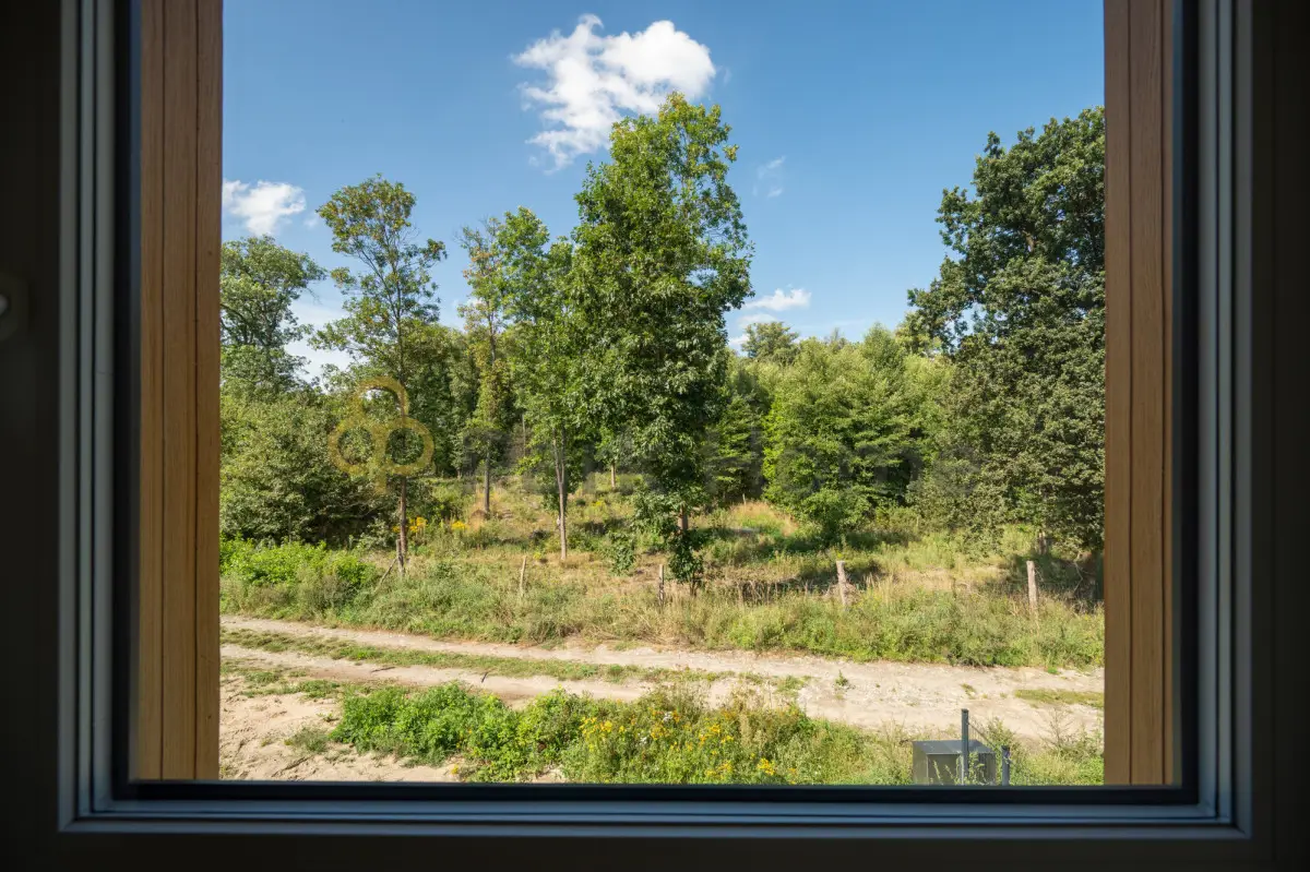 Nowy dom z własnym ogrodem - blisko natury