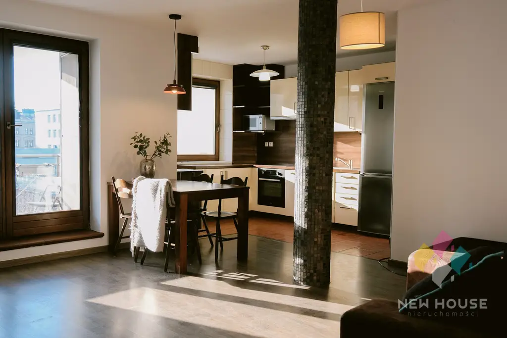 Śródmieście, przestronne mieszkanie 89m2, 2balkony