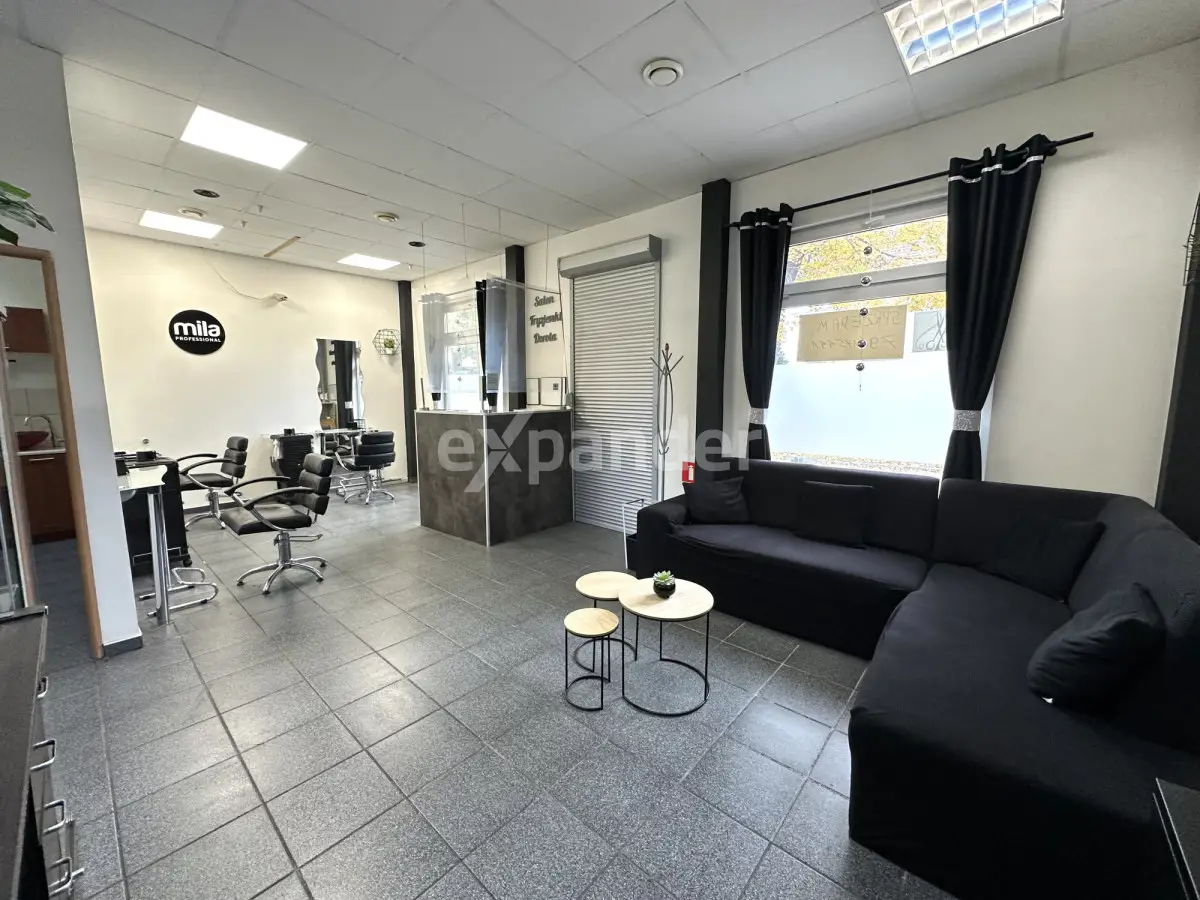 Gotowy do użytku lokal w centrum Zdzieszowic