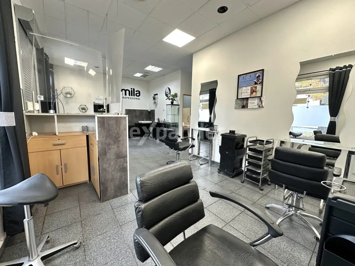 Gotowy do użytku lokal w centrum Zdzieszowic