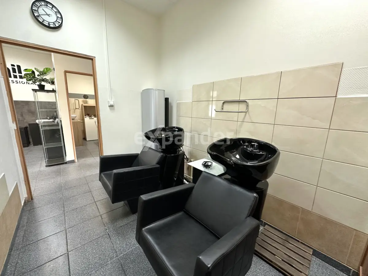 Gotowy do użytku lokal w centrum Zdzieszowic