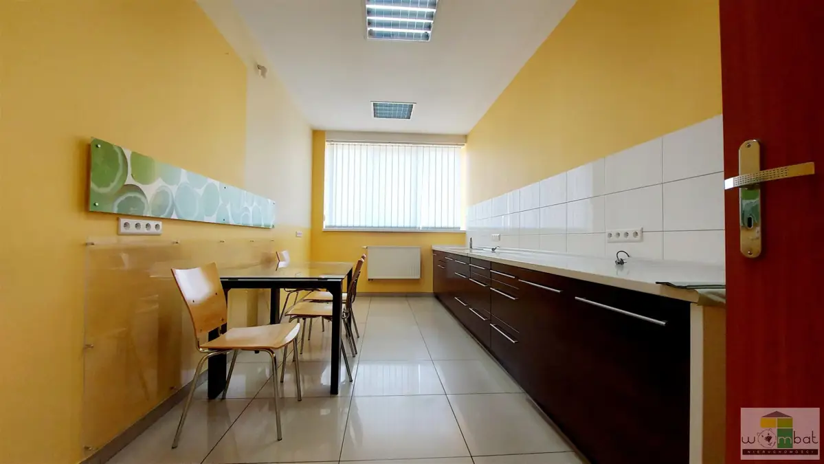 Do wynajęcia funkcjonalny lokal biurowy