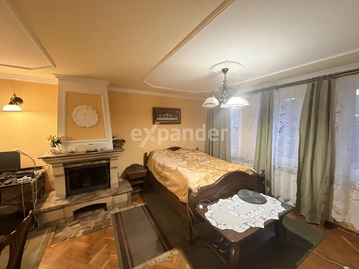 Dom na Bielanach- Garaż- 5 pokoi