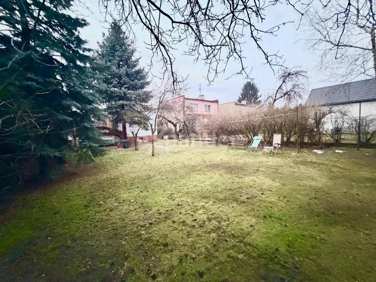 Dom na Bielanach- Garaż- 5 pokoi