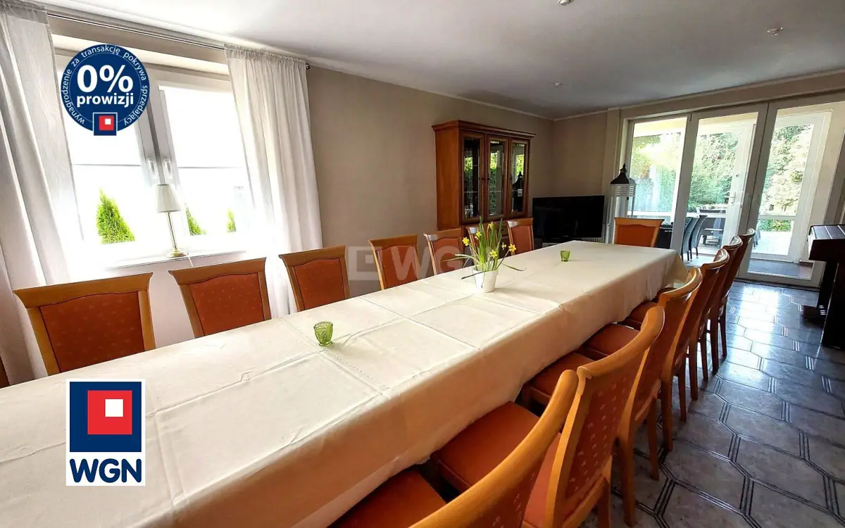 Na sprzedaż duży jednorodzinny dom 328 m kw. 10 pokoi Budzistowo k. Kołobrzegu