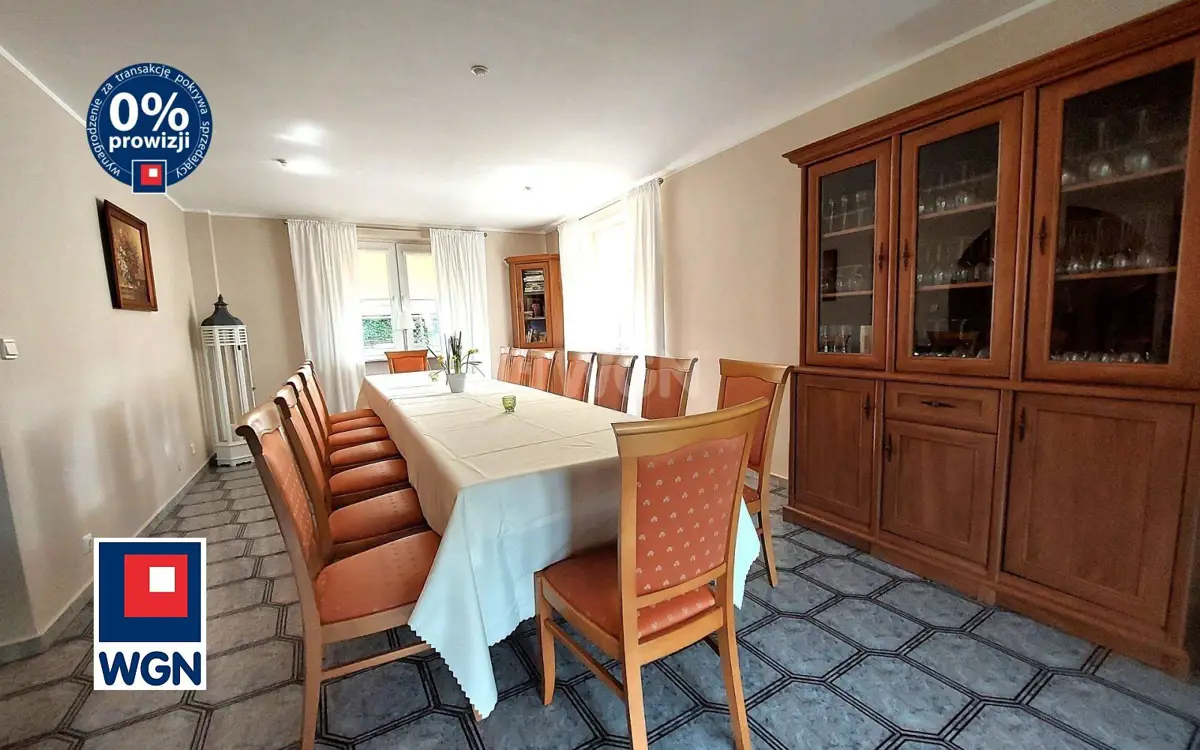 Na sprzedaż duży jednorodzinny dom 328 m kw. 10 pokoi Budzistowo k. Kołobrzegu