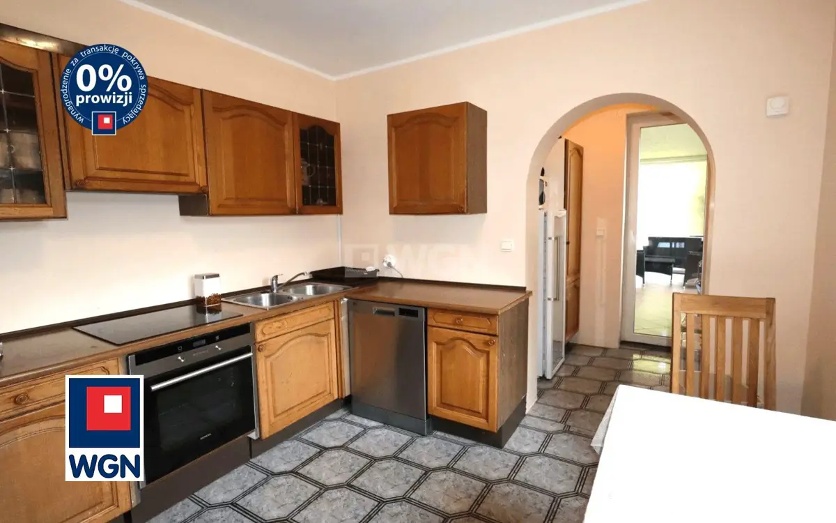 Na sprzedaż duży jednorodzinny dom 328 m kw. 10 pokoi Budzistowo k. Kołobrzegu