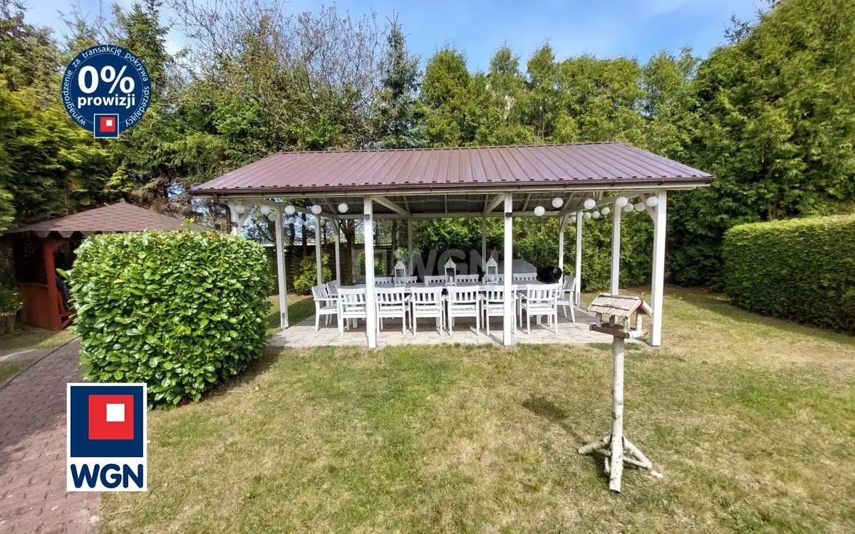 Na sprzedaż duży jednorodzinny dom 328 m kw. 10 pokoi Budzistowo k. Kołobrzegu