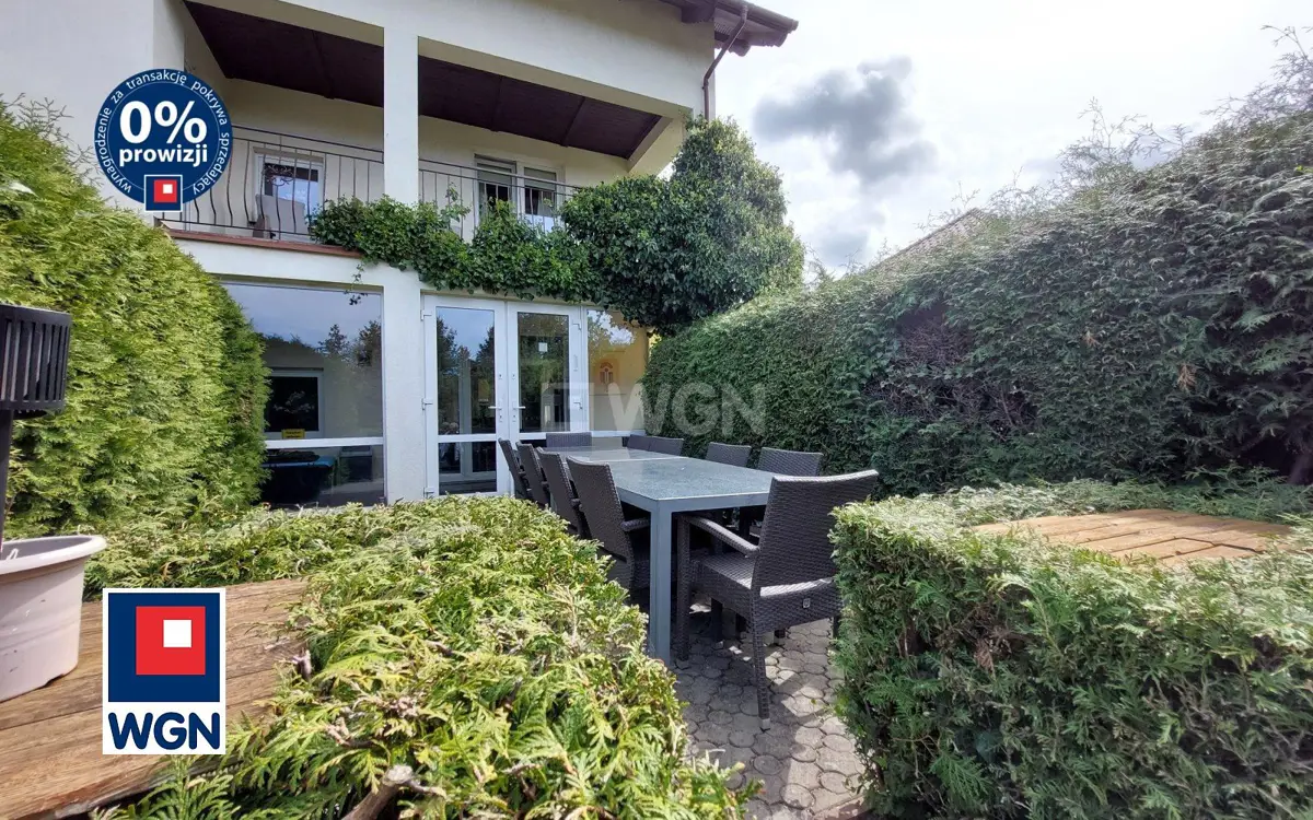 Na sprzedaż duży jednorodzinny dom 328 m kw. 10 pokoi Budzistowo k. Kołobrzegu