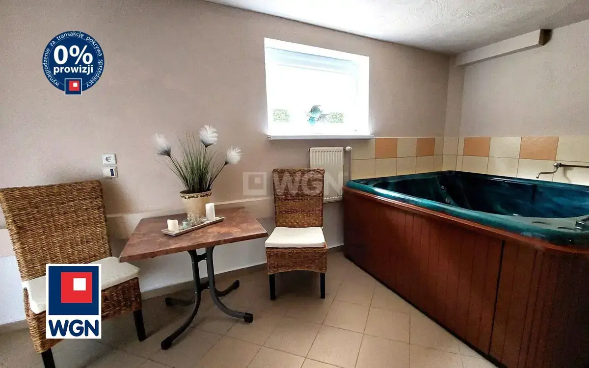 Na sprzedaż duży jednorodzinny dom 328 m kw. 10 pokoi Budzistowo k. Kołobrzegu